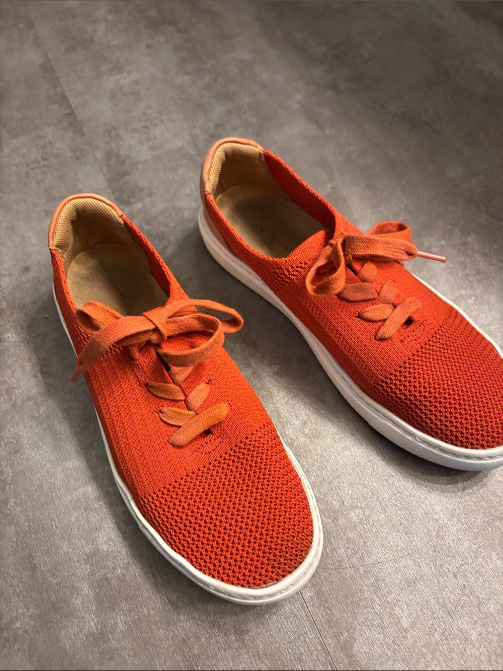 Comfortiva Align Trista Sneakers Womens Sz 8